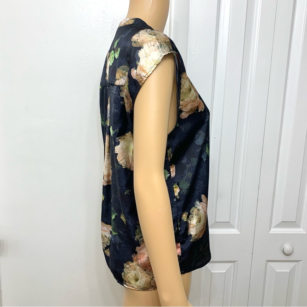 Elie Tahari Painted Rose Silk Shell Top Blouse hidden button up Size XS - Picture 8 of 12